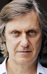 Лассе Халльстрём